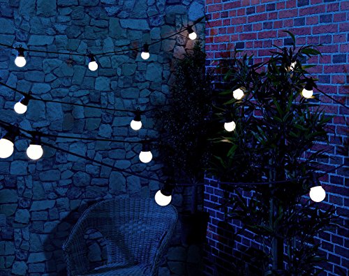 Lunartec Party-Lichterkette mit 20 weißen LEDs in Glühbirnenform, 9m, IP44 - 7