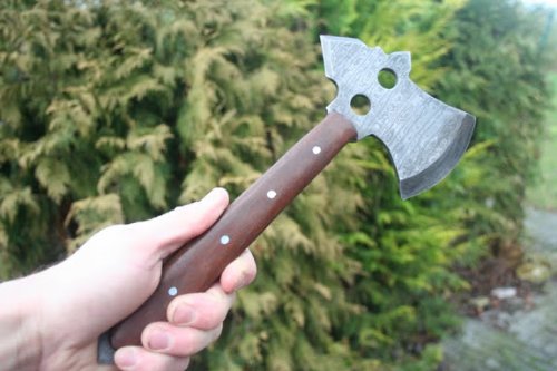 Preisvergleich Produktbild DAMASTAXT Kampfaxt aus Damast Stahl Wurfaxt