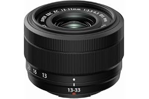 FUJIFILM Fujinon XC 13-33mm F3.5-6.3 OIS svart objektiv