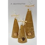 Kegelförmige Wachsstöcke, Schnurförmige Kerzen in verschiedenen Größen und Farben als Lichtopfer oder für besondere Anlässe.