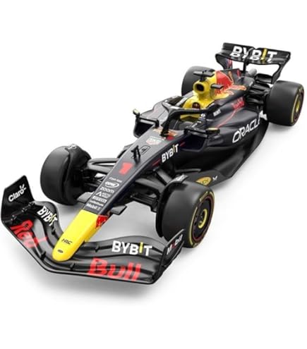 Minichamps Red Bull RB7 Japan GP 2011 - S Vettel World Champion 1