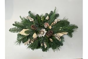 Seyila Home Grabgesteck frisch gebunden (echt) 60 cm im Steckschaum mit Wasser aufgesaugt, frische Nobillis Tanne, Thuja, Kiefer mit schönen trockenen Exoten, Grabauflage, Totensonntag (grün beige)