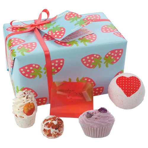 Bomb Cosmetics Strawberry Patch Gift Pack