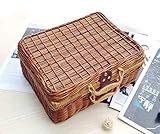Esta es una canasta de picnic elegante y práctica que es liviana, fácil de usar, potente y adecuada para el uso de un picnic, y se puede usar para llevar frutas, pan u otros artículos de compras.