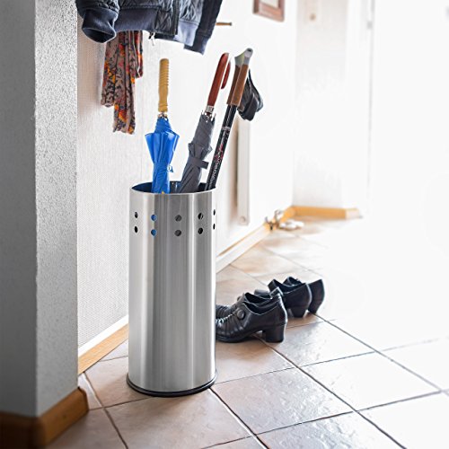 Relaxdays 10019103 Schirmständer Edelstahl, rund mit Lochmuster für Regenschirm, Gehstock, Regenschirmständer mit Einleger und Unterleger, Geschenkpapierständer, Höhe 49,5 cm, Durchmesser 22,5 cm, silber - 2