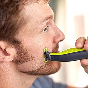 Phillips OneBlade QP2530/25 Hybrid Trimmer and Shaver - Image 7