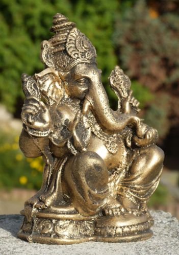 schöner Ganesha gold Elefantengott Resin Garten Feng Shui Res14 - 4