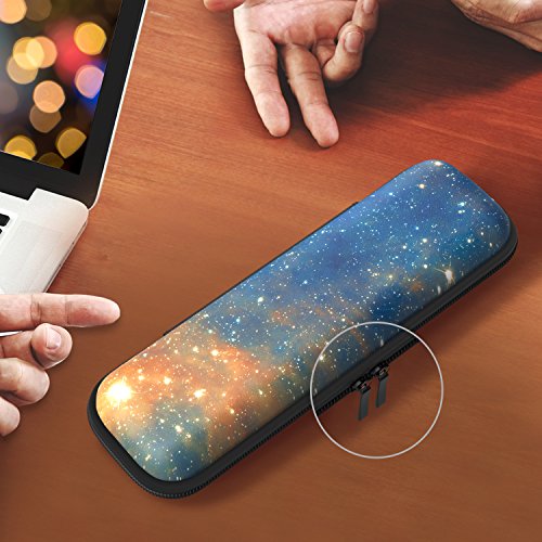 MoKo Hülle für Apple Pencil – Premium PU Leder Bleistift Stift Schleife Sleeve Cover Schreibzeug Schreibgerät Beutel mit abnehmbare Gummiband für Apple iPad Pro Pencil / Pen, Sky Star - 7