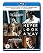 Never Look Away [Blu-ray] [2019]