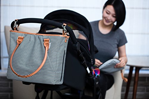 Modische Wickeltasche von Kute ’n‘ Koo – Mode und Funktion in einer Tasche – In New York City entworfen – Schultergurte – Passende Wickelauflage – Kinderwagenstreifen – und vieles mehr - 6