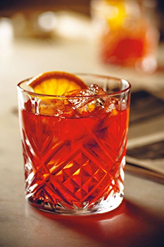 Book's Cover of Bond Cocktails: Die Kult-Drinks passend zum neuen James Bond Film Spectre