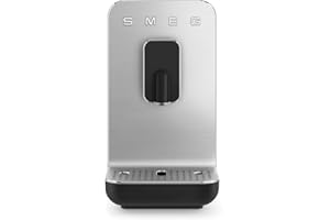 Smeg, Macchina da Caffè Espresso Automatica BCC11BLMEU, Macinacaffè Integrato, Sistema Thermoblock, Serbatoio Acqua da 1,4 L, Cassetto Raccogligocce Rimovibile, Dimensioni Compatte, 1350W, Nero