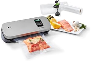 FoodSaver Machine Sous Vide Alimentaire Compacte | avec tuyau de scellage, 1 Petit Rouleau et 5 Sacs Sous Vide Petit Format | argent avec finition noir [VS1190X]