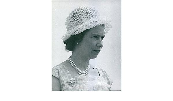 Vintage foto di il cappello che Regina Elisabetta II e il Duca di Edimburgo  Wore when they visitato scuole in Adelaide nell' ambito della seconda Tour  nazionale di Australia. : Amazon.it: Casa