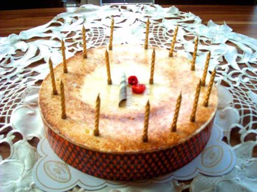 16 Kuchenkerzen in GOLD // Deko für Cupcakes, Muffins und Torten // Kerzen zum Geburtstag oder Goldhochzeit - 2