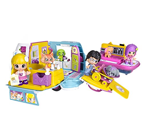 Pinypon - Ambulancia de mascotas, muñeca y accesorios (Famosa 700012751)