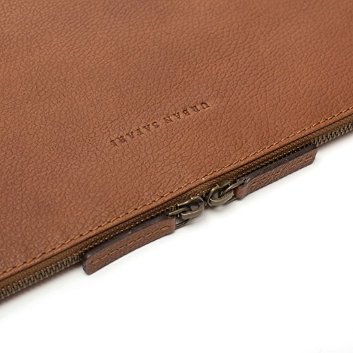Urban Safari 13.5 Zoll Echt Leder Laptop Hülle / Spitzenqualität Leder Laptop Tasche / Laptop Sleeve für 13 – 13.5 Inch MacBook Pro / MacBook Air / Laptop / Notebook / Surfacebook / Tablet. ( Braun ) - 3