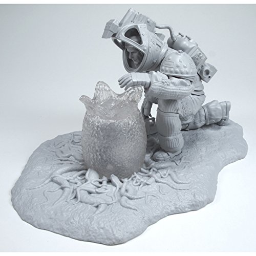 Polar Lights 1:9 Scale Executive Officer Kane Alien Toy