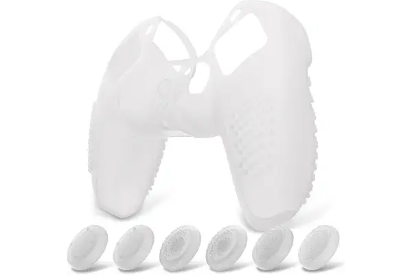 eXtremeRate PlayVital Funda de Silicona para ps5 Mando - Carcasa Protectora con 6 Tapas de Joysticks, Impermeable, Resistente y Antideslizante, Funda de Goma Suave, 3D Tachonado (Brilla en Oscuridad)