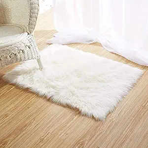 3M BROADWAY Artificial Animal Wool Carpet (18 x 24 inch ) White