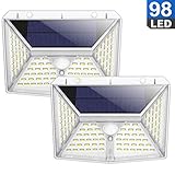 【3 Modos Inteligentes】Las luces solares con 3 modos para diversas demandas. Modo de encendido constante, Modo luz tenue, Modo sensor de movimiento para entrada, paredes exteriores, garaje, jardines, terrazas etc...El sensor de movimiento PIR actualizado detecta personas tan lejanas como 10-16 pies.