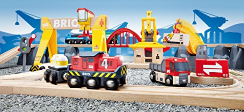 BRIO World - Cargo Railway Deluxe Set