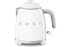 Smeg, Bollitore Elettrico Piccolo KLF05WHEU 0,8 L, Filtro in Acciaio Inox, Autospegnimento di Sicurezza, Indicatore Livello di Acqua, Base Antiscivolo e Avvolgicavo Integrato, Potenza 1400W, Bianco