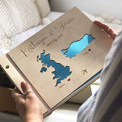 Calledelregalo Libro Delle Firme Per Matrimonio Personalizzato "Tu E Me" - Copertina Rigida Bianco E Oro 27.7x21.6 Cm - 49 Pagine - Con Biglietto Dedica Personalizzato - Prodotto In Spagna