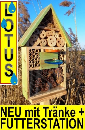 INSEKTENHOTEL,LOTUS-AUSFÜHRUNG (mit wasserabweisender Oberfläche), MIT 2 x SICHTGLAS ca. 8 mm und 11 mm (2 BEOBACHTUNGSRÖHRCHEN aus Glas, mit Zellstoff-Verschluss und Anflughilfe) MIT TRÄNKE SD und FUTTERPLATZ, Futterstelle, moosgrün grün natur Nistkasten Schmetterlinge Bienen Marienkäfer,Insektenkasten, Insektenhaus, funktionelle Garten Deko passend zum Vogelhaus oder Vogelhäuschen - 2