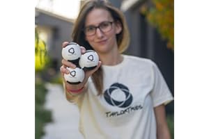 Zeekio Taylor Tries Signature Juggling Ball Set - (3) Beginner 6 Panel Balls
