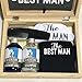 Produktbild Best Man Holz-Geschenkbox gefüllt mit Socken, Einstecktuch, Duschgel, Shampoo, Münzen, Pocket-Kamm Hochzeits-Geschenkset, Will You Be My Best Man, Trauzeuge
