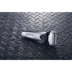 Panasonic ES-LT6N 3 Blade Wet/Dry Electric Shaver for Men - Image 5