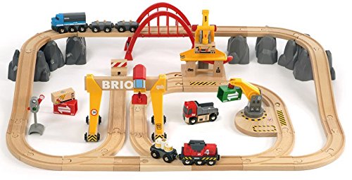 BRIO World - Cargo Railway Deluxe Set