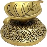 Leaf Decor Ghee Oil Wick Lamp Diya Brass Sculpture Art for Hindu Puja 2 x 3.5 x 2.75 inches 315 Grams