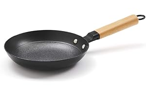 Qulinart by Brandt, Poêle en Fonte Ultra légère avec Couche Anti-adhésive en nid d’Abeille, Poele de 20 cm, Tous Feux dont Induction, Sans PFOA, chauffe de manière homogène et rapide