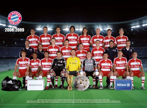 Preisvergleich Produktbild Ravensburger 131617 - FC Bayern München Saison 2008 / 2009 - 300 Teile Puzzle