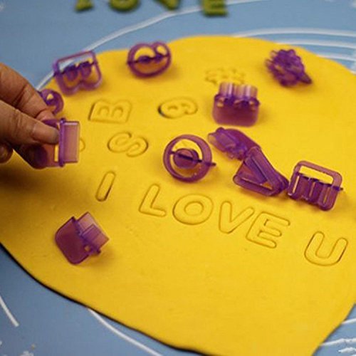 Dreamland 40-teilig Buchstaben, Zahlen und Sonderzeichen Ausstechformen – Ausstecher Fondant od. Marzipan Kuchen Form – Kunststoff Küchewerkzeug Backen Werkzeug Keks Backform - 4