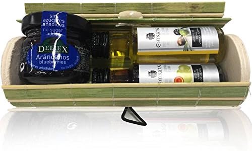 Wicker Chest Lengthened BEIGE-VERDE with Blueberry Jam Container and Miniatures of Olive Oil and Vinegar of Jerez UD (Pack 24)