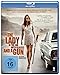 The Lady in the Car with Glasses and a Gun [Blu-ray]