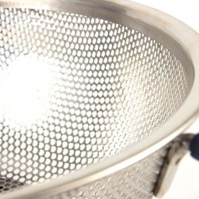 Lakeland Edelstahl-Sieb, Silikongriffe, Edelstahlnetz,Blau, 17,5 cm Ø - 3
