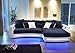 Produktbild lifestyle4living Ecksofa in Weiß (Kunstleder) und Blau (Microfaser) inkl. Multimediapaket | Sofa hat 6 Kissen | Funktionssofa mit LED-Beleuchtung