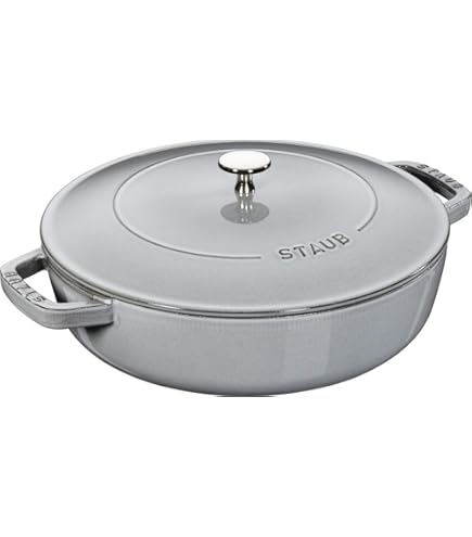 STAUB Gietijzeren braad/cocotte, met stoominzet, rond 26 cm, 5,2 L, met matzwart email aan de binnenkant van de pan, donkerblauw