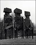Image de Lynn Chadwick the Sculptures at Lypiatt Park