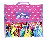 Producto oficial: esta auténtica bolsa de libro de Disney tiene un llamativo tema de color rosa y lila e imágenes de alta calidad de Disney Princesas Blancanieves de Disney Princesa, Cenicienta, Ariel, Belle, Jasmine, Pocahontas, Mulan, Tiana, Rapunzel, Merida y Moana. Una bonita bolsa para una princesa.