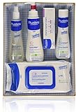 El gel dermo limpiador, específicamente formulado para utilizarlo desde el nacimiento que limpia la piel y el cabello de tu bebé eficazmente y con suavidad, gracias a sus tensioactivos suaves
