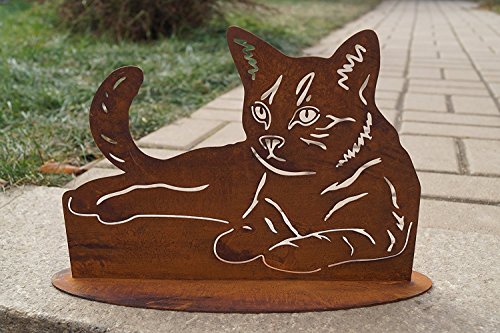 Edelrost Katze liegend auf Bodenplatte 31cm x 20cm