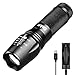 Produktbild LED Taschenlampe, Elekin Taschenlampe Aufladbar Extrem Hell, 5 Modis Einstellbar, IPX6 Wasserdicht, Taktische Flashlight für Camping Outdoor Wand