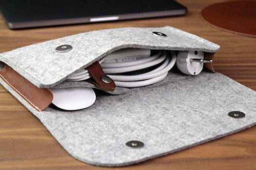 Pack   Smooch Cable Bag  Schutzh  lle f  r Ladekabel  Filz  Grau