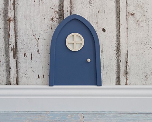 Wichteltür für die Wand im Kinderzimmer - mit praktischen Klebepunkten - Echtholz - kindersicher - schadstoff-frei (Blau)