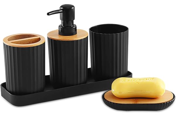 Duscdesp plast svart badrumstillbehör set 5 delar med bambuskydd. Badrumsset inklusive tvåldispenser för badrum, tandborsthållare för badrum, badrumsmugg, tvålskål och sminkbricka.